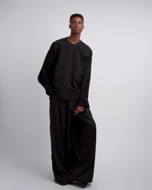 Noir Crescent Hem Shirt